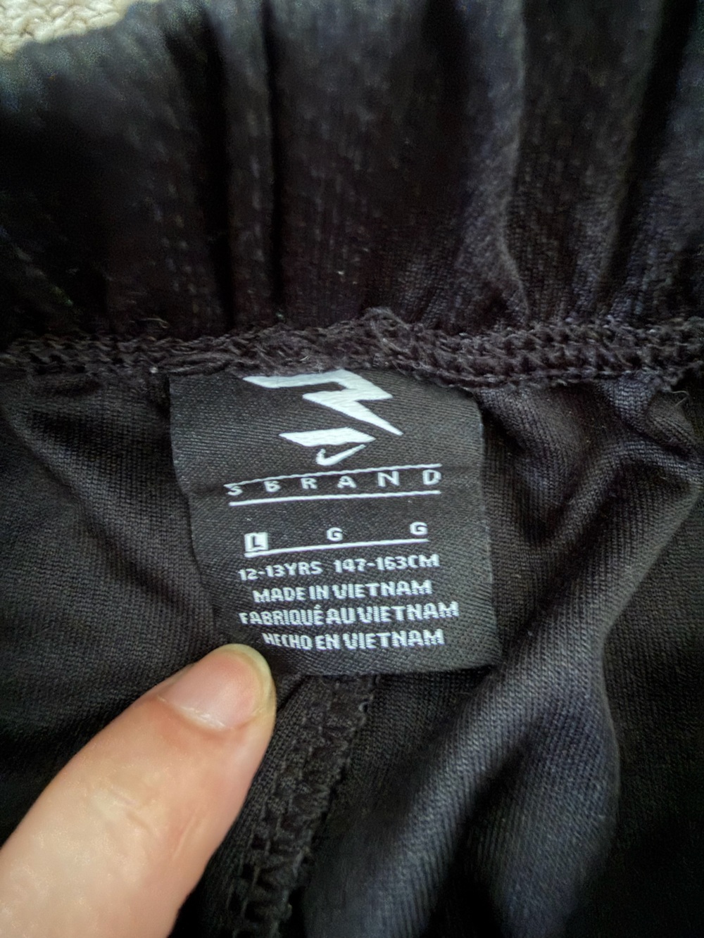 Nike Shirt and Shorts set (3 pieces) - Picture 2 of 6